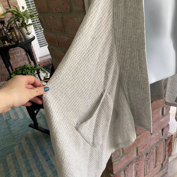 SWEET ROMEO Gray Waffle Waterfall Cardigan Pockets! Large EUC! - Picture 4 of 8